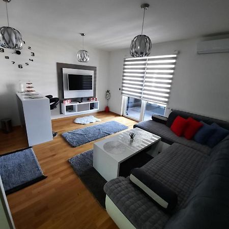Apartman Bulevar Sarajevo - Free Parking 外观 照片