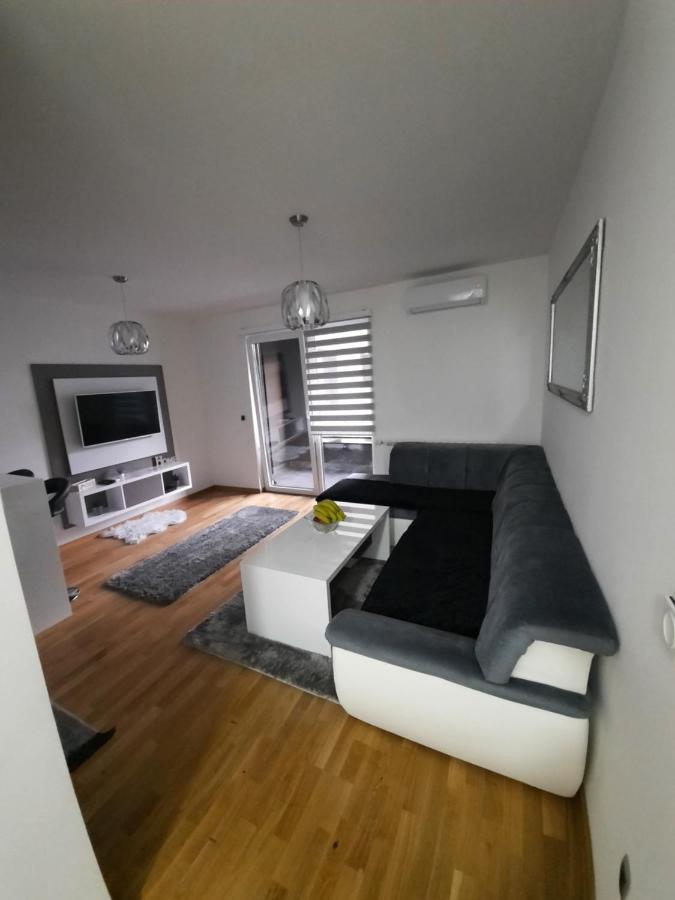 Apartman Bulevar Sarajevo - Free Parking 外观 照片