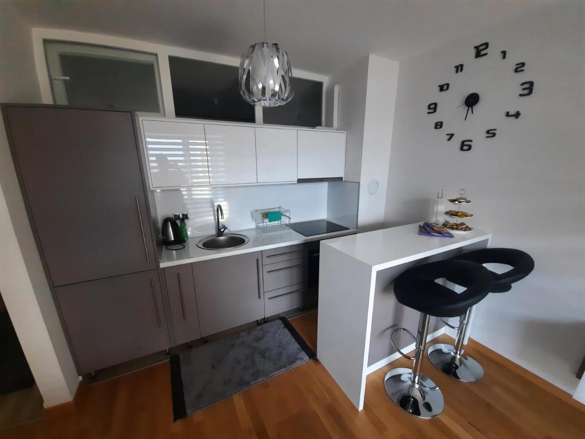 Apartman Bulevar Sarajevo - Free Parking 外观 照片
