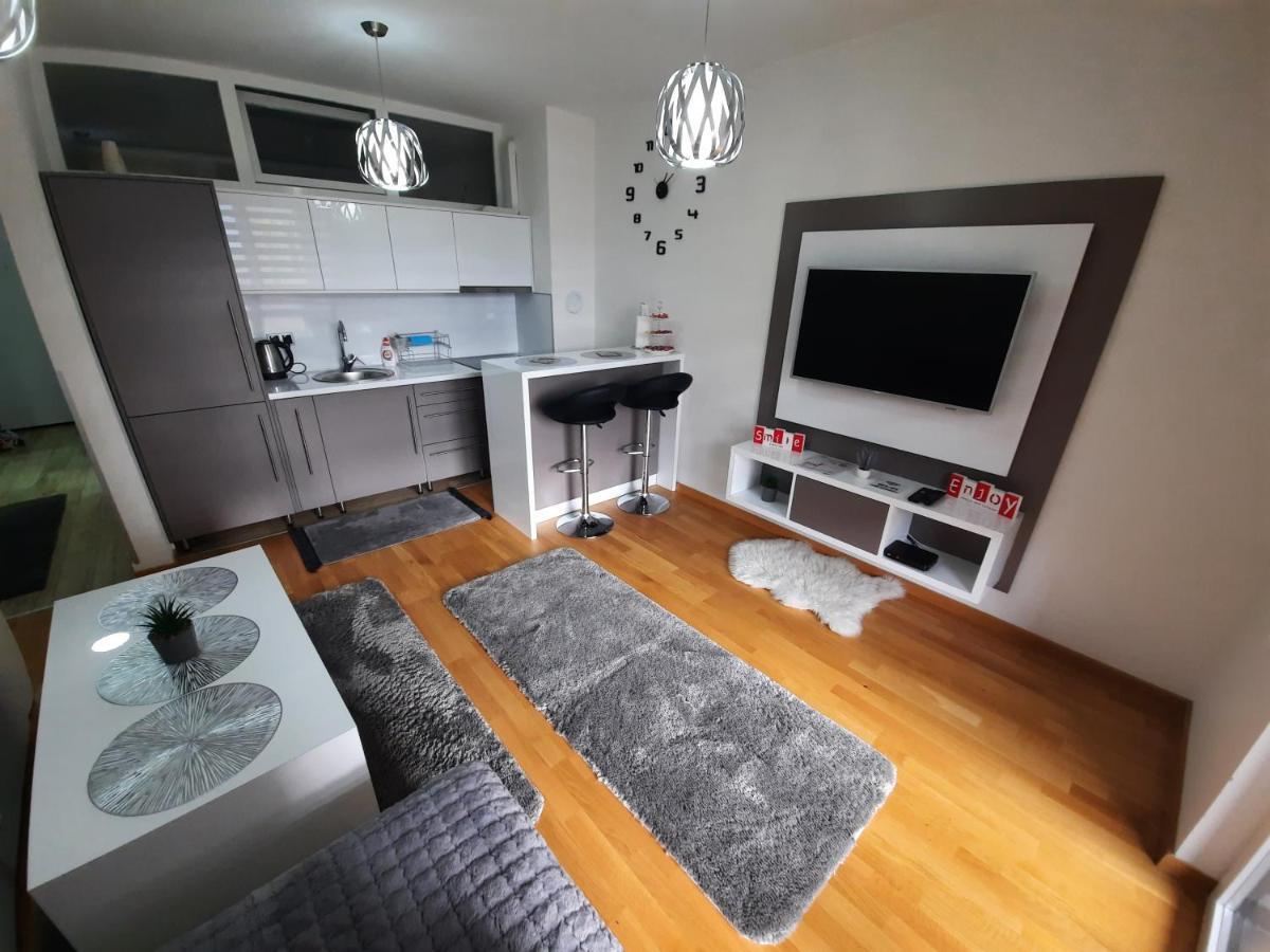 Apartman Bulevar Sarajevo - Free Parking 外观 照片